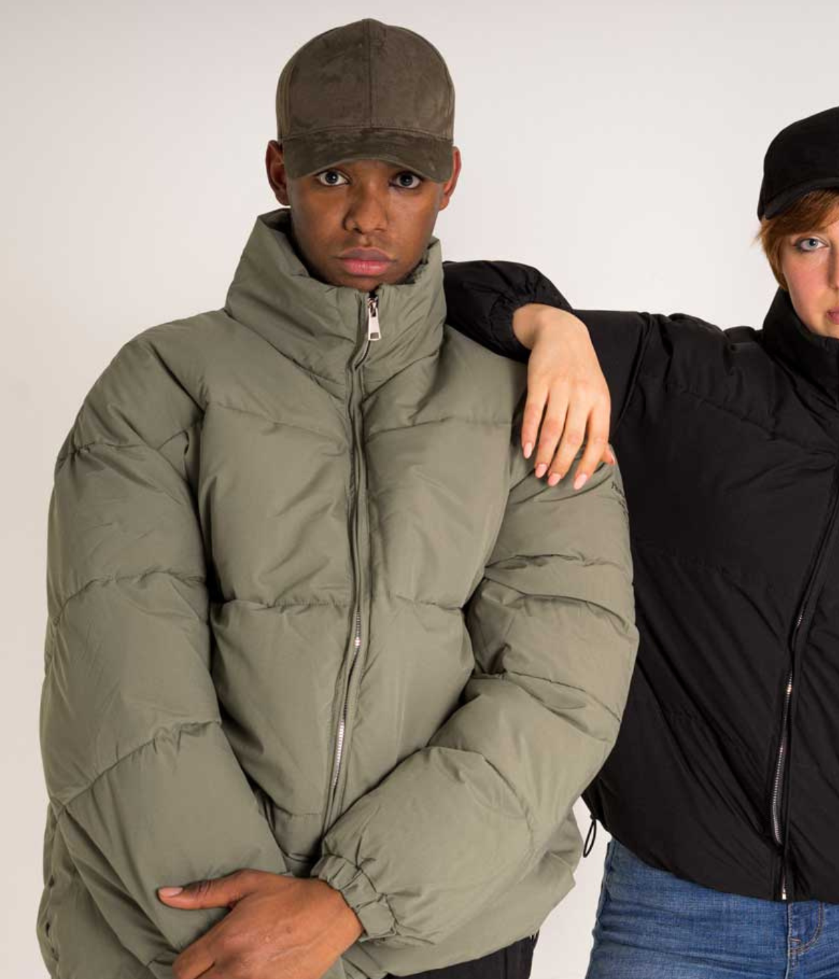 ESSENTIAL JACKET